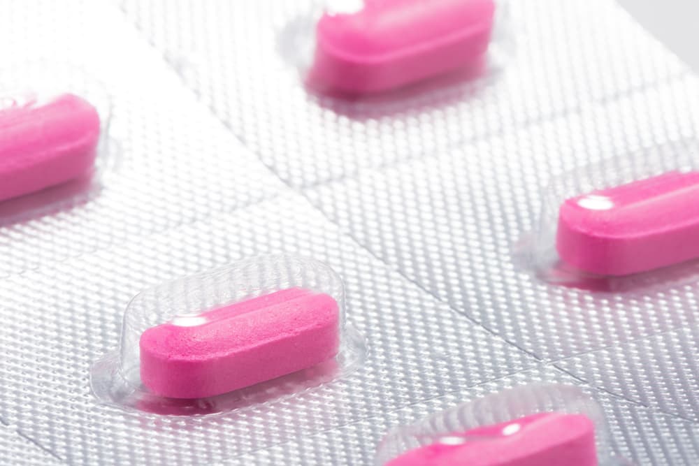 Benadryl tablets in packaging