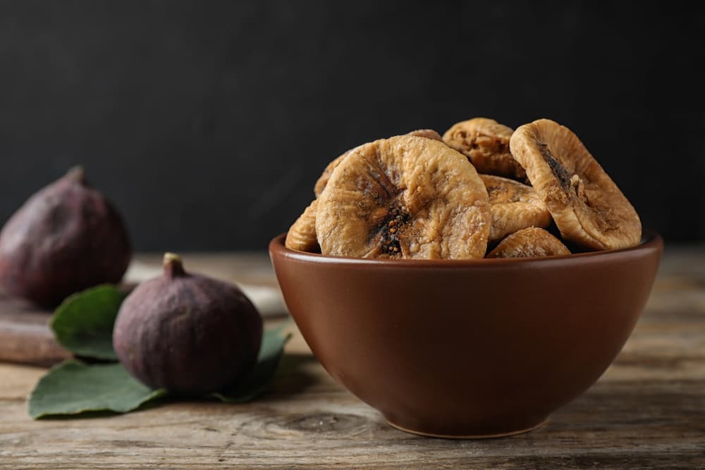 are dried figs good for dogs